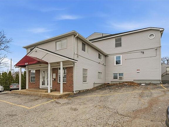 2nd image of 420 Woodward Rd APT 5