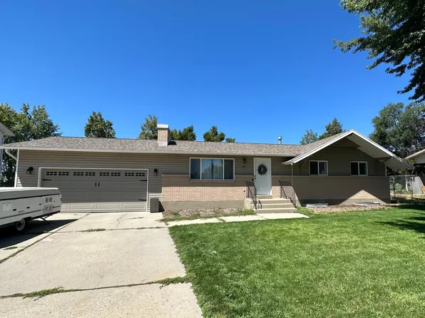 481 E Laurelwood Dr, Kaysville, UT 84037