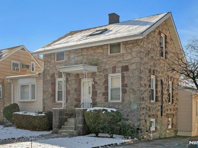 696 Day Ave, Ridgefield, NJ, 07657