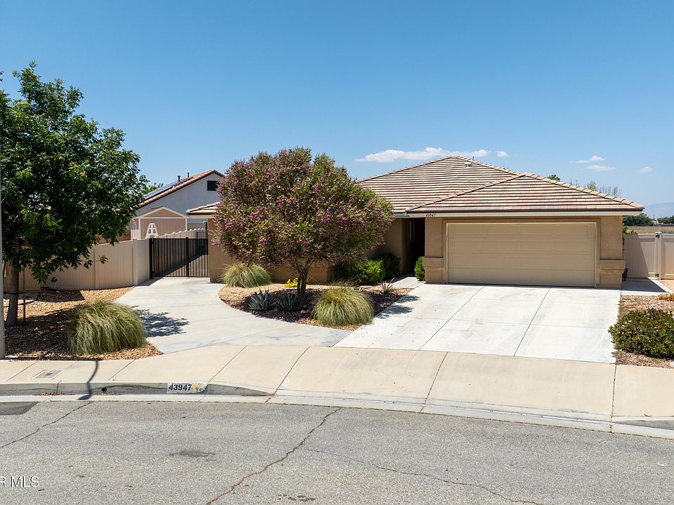 1st image of 43947 Sondi Dr
