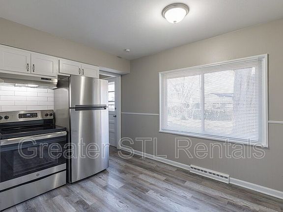 4th image of 6717 Lightwood Dr