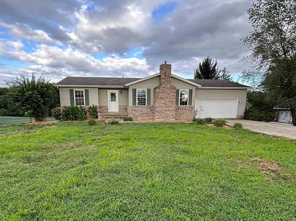 690 E Southridge Rd, Loogootee, IN 47553