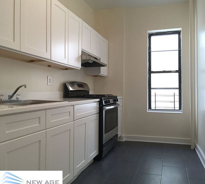 1st image of 2539 44th St APT 26