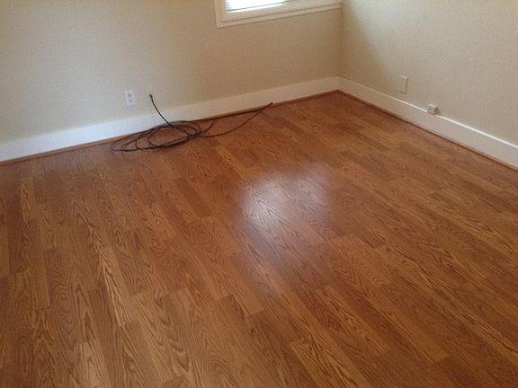 Laminate wood floors 