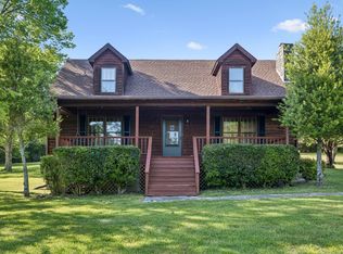 1650 Dickens Hill Rd, Bradyville, TN 37026