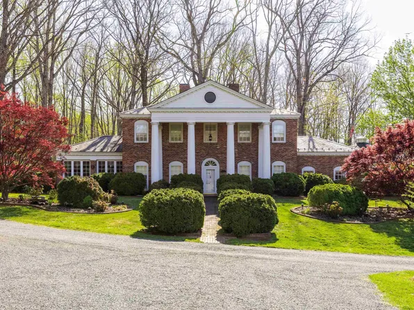 410 Phyllis Lea Rd, Madison Heights, VA 24572