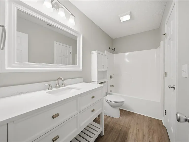 3261 White Oak Ct #J-3 — Photo 13