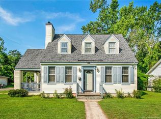 801 Winona Ave, Lumberton, NC 28358