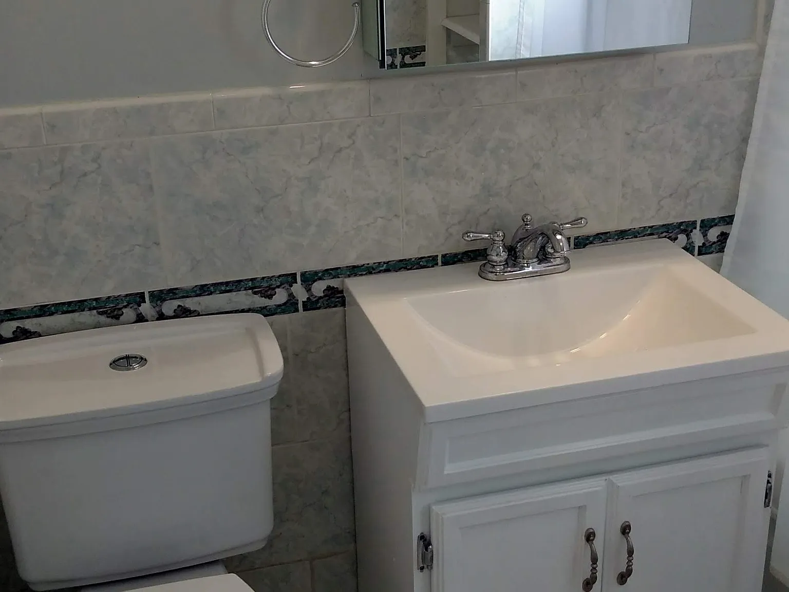 4 bed, 2000 sqft, $2,900 — Photo 3
