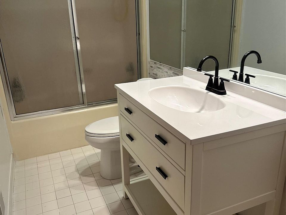 12220 Moceri Dr, photo 28