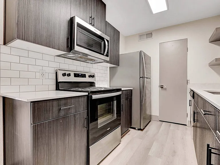 Namaste Apartments — Photo 10