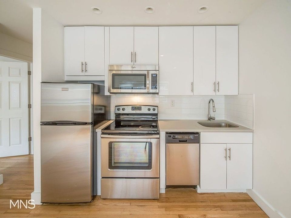 1st image of 345 W 30th St APT 8C