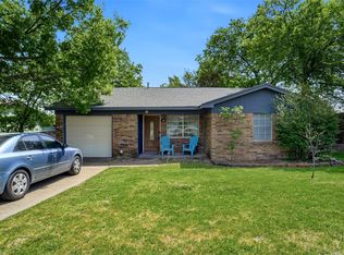 841 Lake View Rdg, White Settlement, TX 76108
