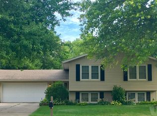 305 W Southridge Rd, Marshalltown, IA 50158