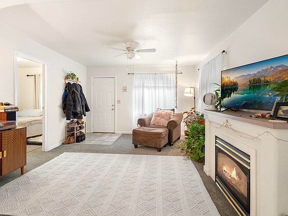 5th image of 527 Cowan St