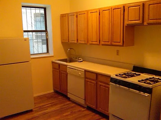 Rented by Alta Real Estate | media 44