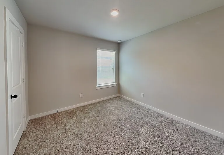 1106 Holly St — Photo 12