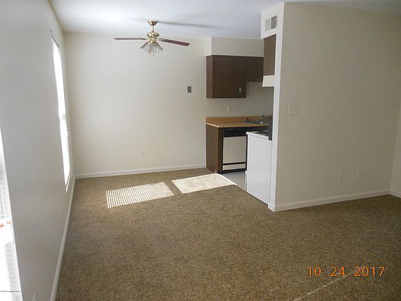 3rd image of 8600 Standing Oak Dr