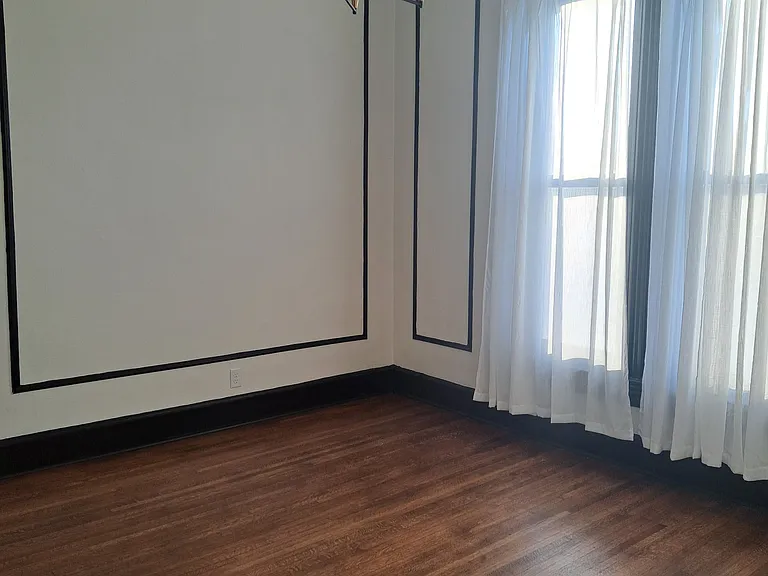 718 W Stephenson St #2 — Photo 10