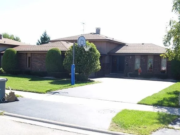 3407 193rd St photo 1
