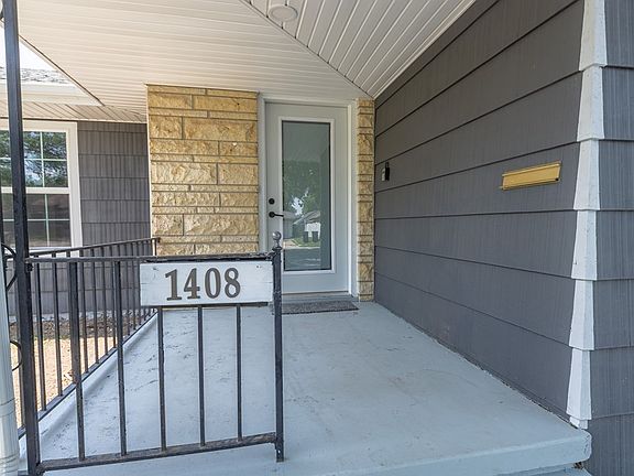 3rd image of 1408 Lewis St