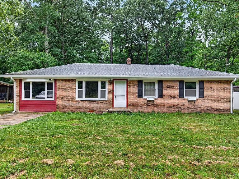 21465 Indian Bridge Rd — Photo 1