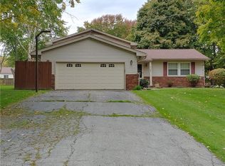 4168 Claridge Dr, Youngstown, OH