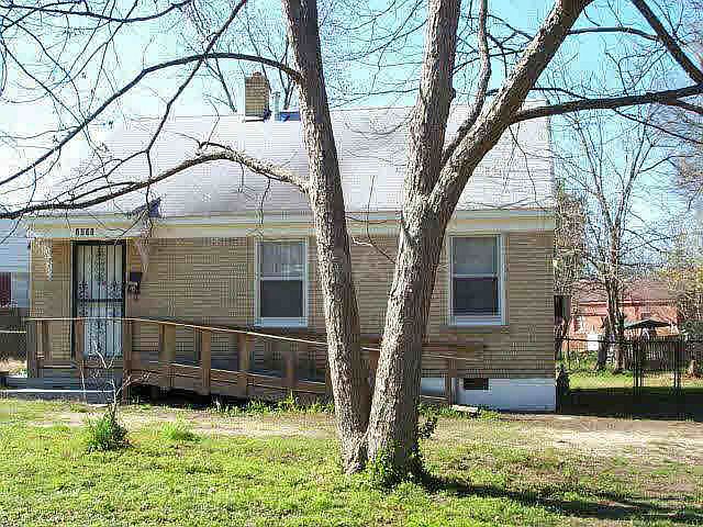 2nd image of 1921 N Graham St