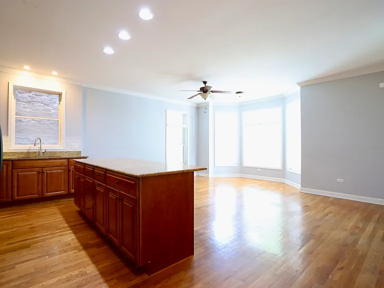 3150 S Prairie Ave #1 — Photo 7