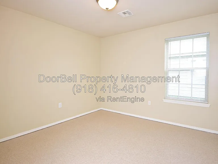 6009 S Madison Pl — Photo 7