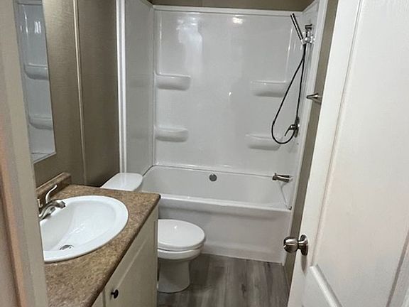 2nd image of 3900 Lenore Dr #180