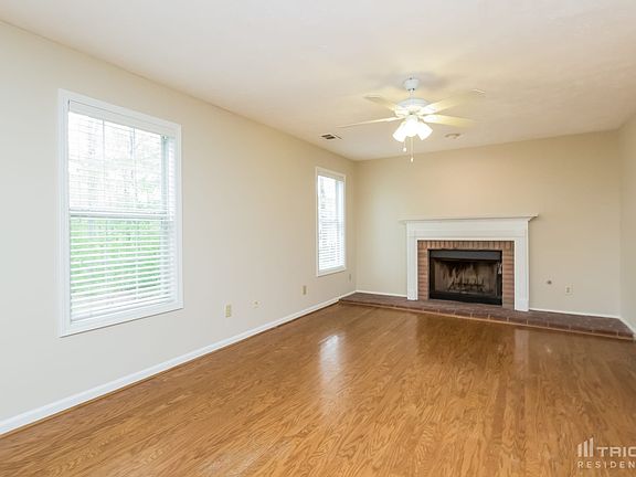 2nd image of 2912 Emerson Lake Dr