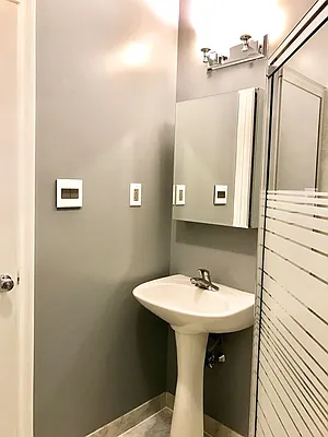 Rented by Citi Habitats | media 15