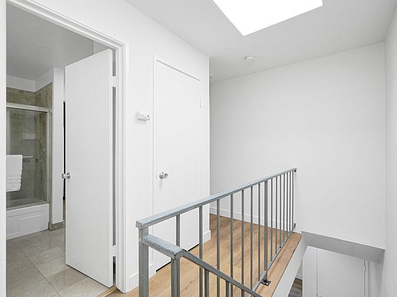 5th image of 410 Auburn Way APT 42