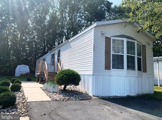 229 Shorewind Rd, Bear, DE 19701