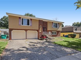 4486 Lawson Dr, Decatur, IL 62526
