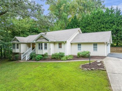 63 Roasted Chestnut Trl, Hendersonville, NC, 28792
