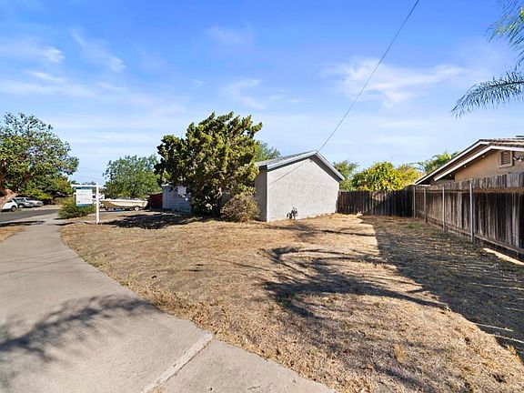 3rd image of 9733 Settle Rd