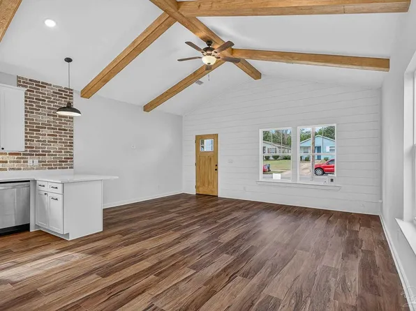 1106 N E St, Pensacola, FL 32501