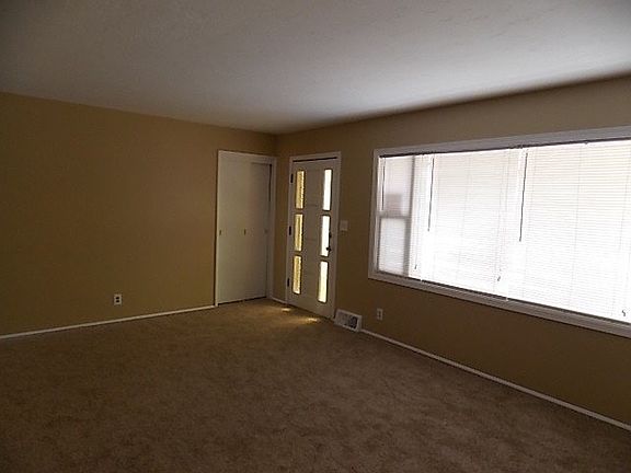 2nd image of 630 Crestview Ave