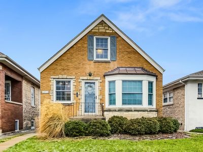 5242 N Mason Ave, Chicago, IL, 60630