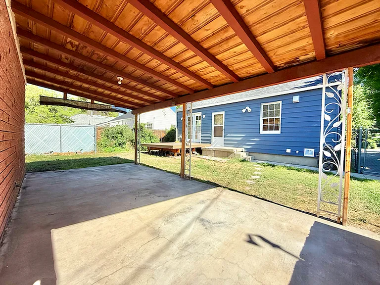 262 E Browning Ave — Photo 29
