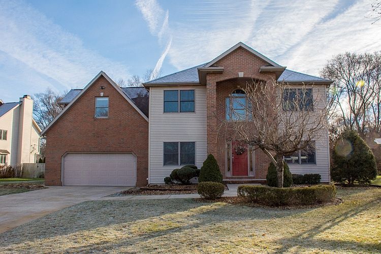 1st image of 3701 Woodfield Ln