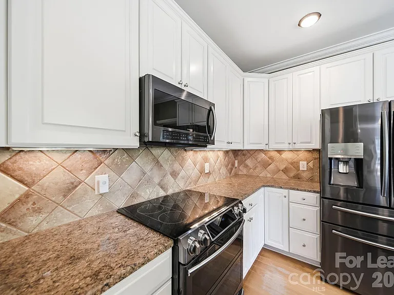 7107 Nesbit Rd — Photo 20