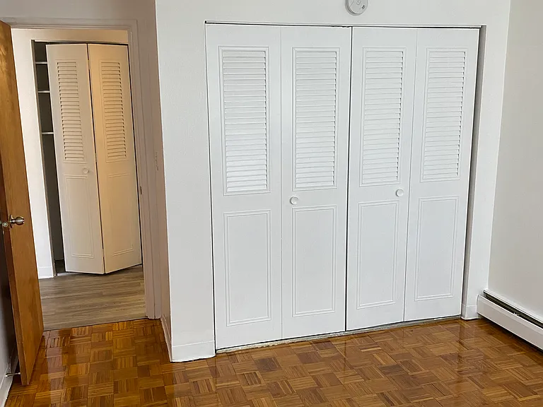 100 Morris — Photo 28