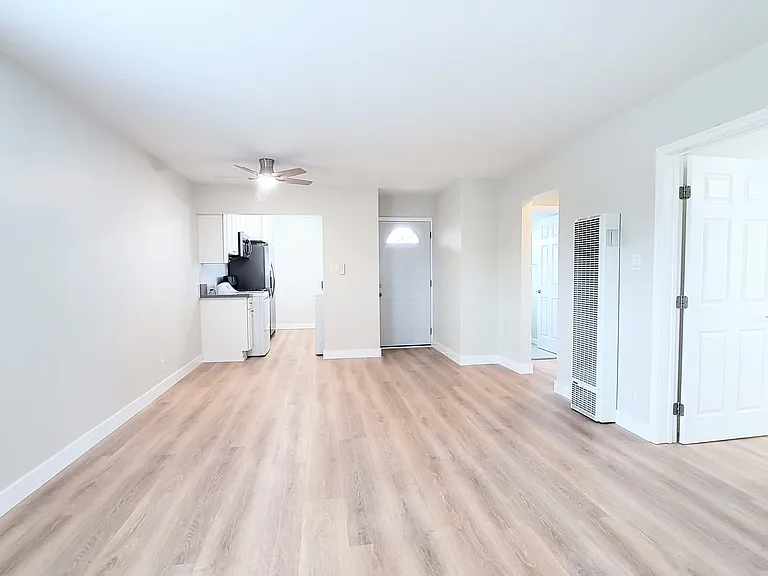 4146 Redondo Beach Blvd #C — Photo 5