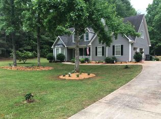 657 Alcova Dr, Social Circle, GA