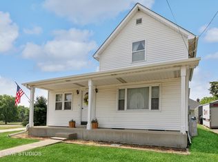 274 South St, Burlington, IL 60109