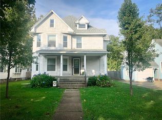 805 Ten Broeck St, Paris, IL 61944
