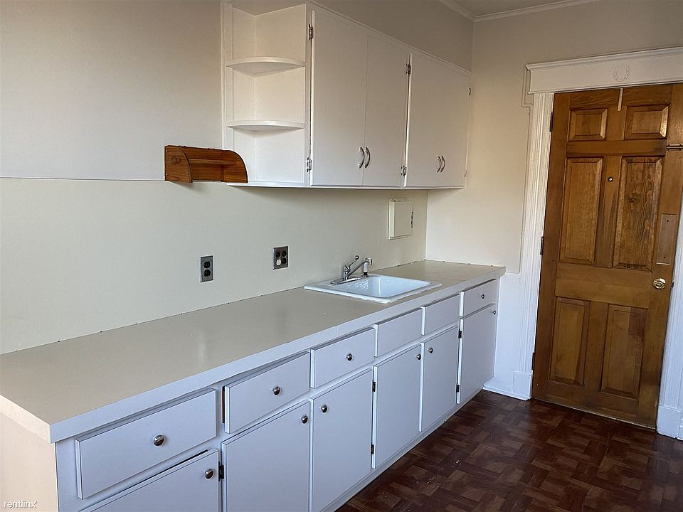 7AD24868-2868-497F-8996-D84A13B0D3FA